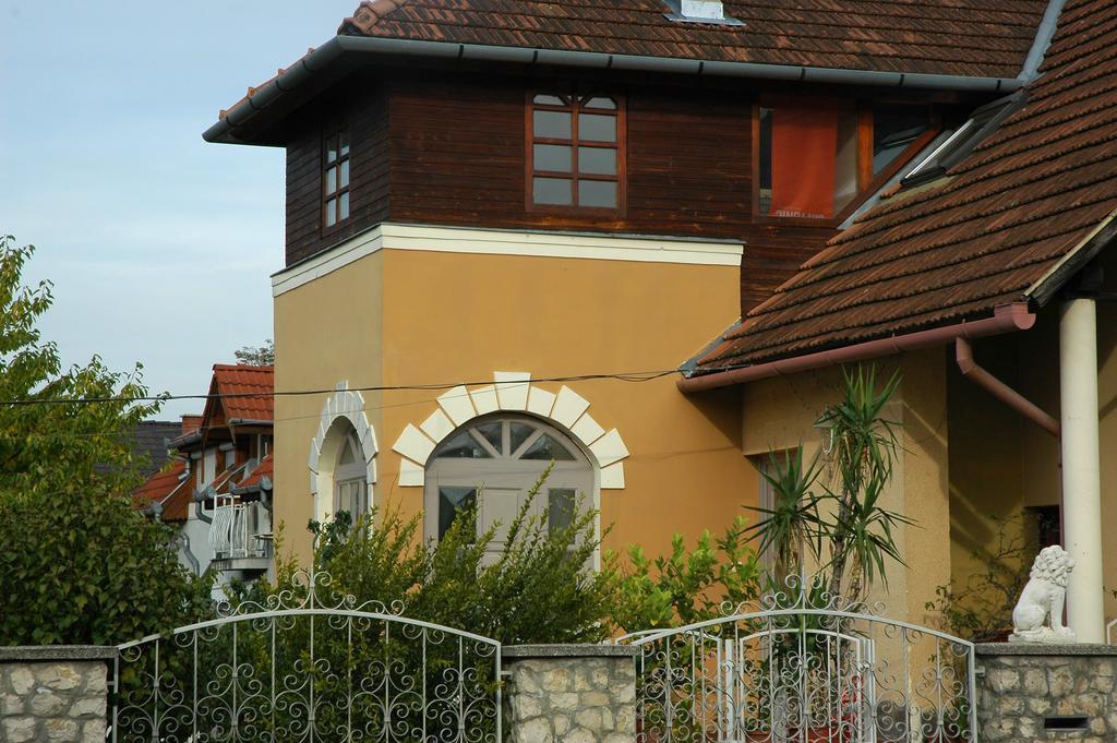 Alom Kucko Apartman Zalaegerszeg Pokoj fotografie